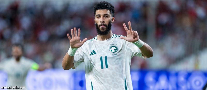 العبود يلتحق بهدافي الصقور