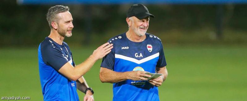 العراق يتمسك بالأمل أمام كوريا