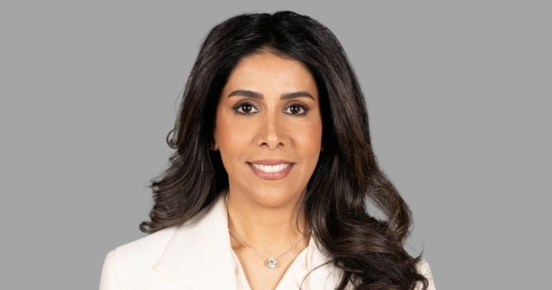 وزيرة الأشغال تهنئ القيادة السياسية بالعيد