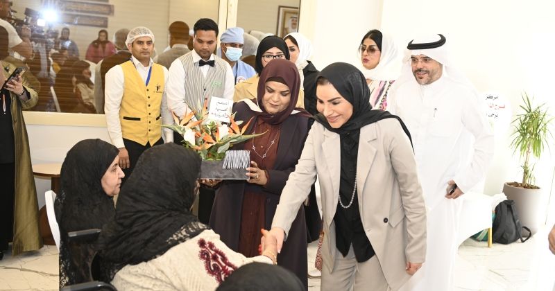 الحويلة تعايد نزلاء دور الرعاية الاجتماعية