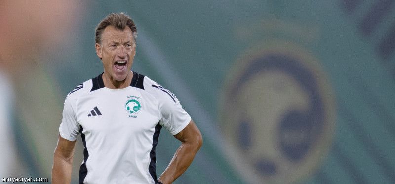 مع رينارد.. «الصقور» تسيطر على «الكنغر»