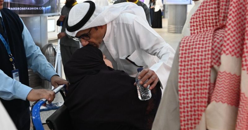 طلائع الحجاج وصلوا إلى البلاد: أدينا المناسك بكل سهولة ويسر