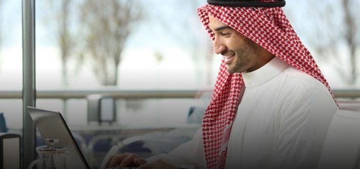 السعودية توجه صفعة قوية للمقيمين وتعلن عن توطين شامل لهذه الوظائف جديدة ممتلئة بالوافدين .. تعرف عليها!