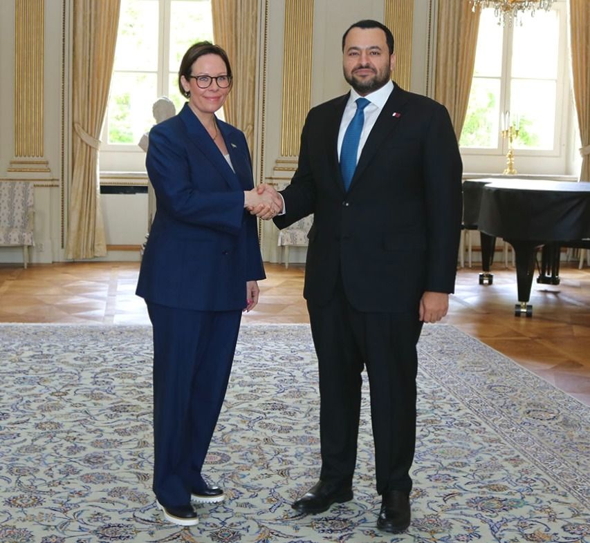 وزير الدولة بوزارة الخارجية يجتمع مع وزير الخارجية السويدية