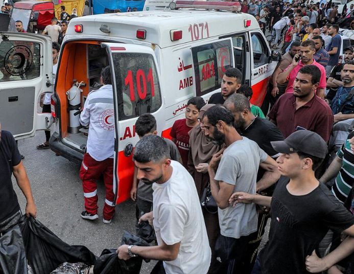 استشهاد 7 فلسطينيين جراء قصف الاحتلال خيمة تؤوي نازحين غرب خان يونس