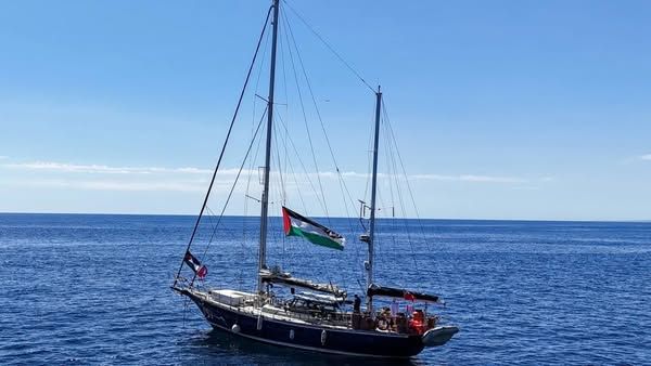 الجيش الإسرائيلي يسيطر على سفينة “مدلين” الإغاثية المتجهة لغزة ويقتادها لميناء “أسدود” ويعتقل طاقمها