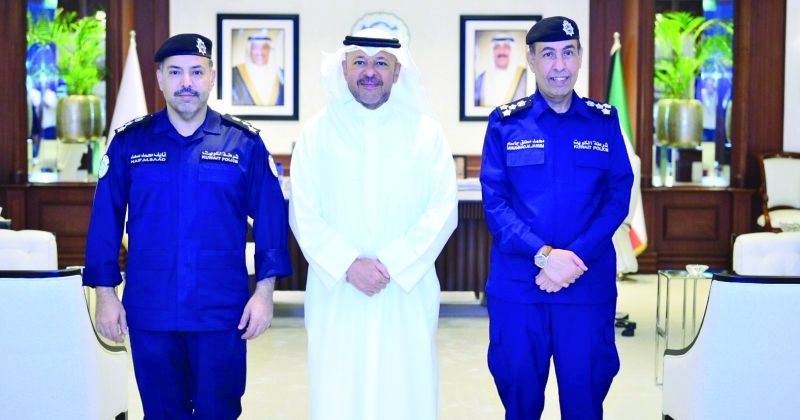 عذبي الناصر متوسطاً المطيري والحجرف