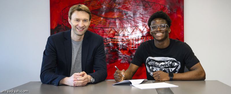 ليفركوزن يضم أكسيل