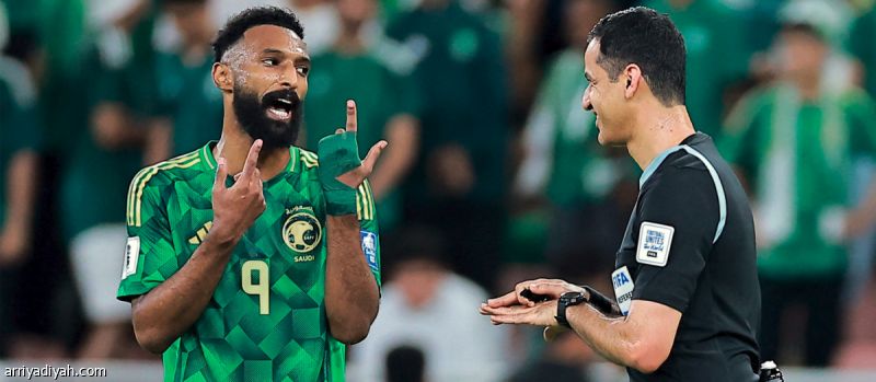 إخفاقات المونديال.. استقالة نواف.. الأشهر