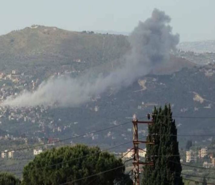 “الصحة اللبنانية”: شهيد و3 جرحى إثر غارة إسرائيلية على بلدة بيت ليف بقضاء بنت جبيل