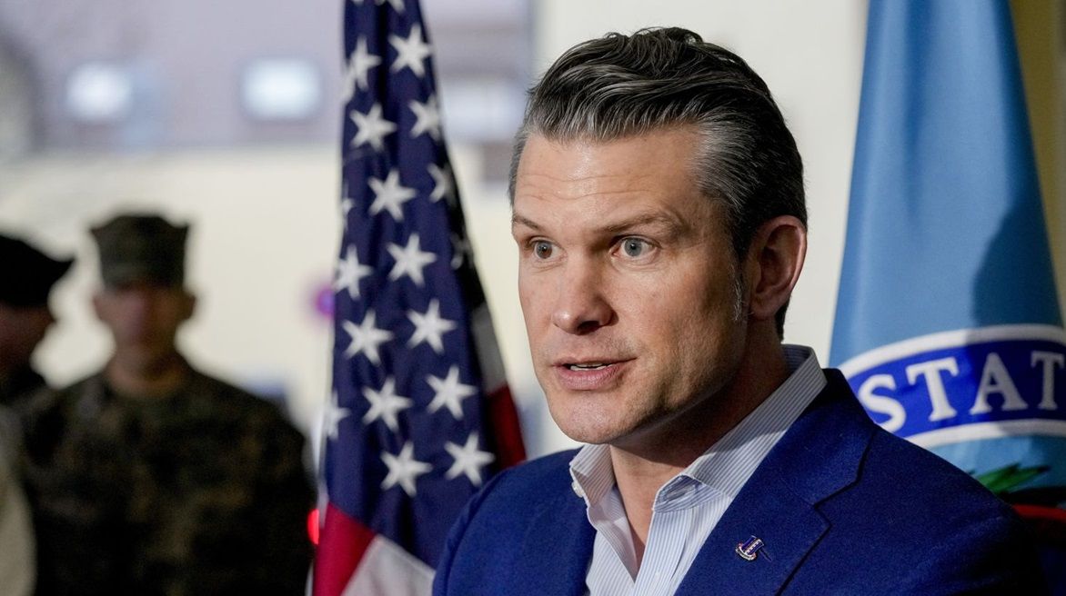 وزير الدفاع الأمريكي: ترامب ملتزم بعملية السلام فيما يخص البرنامج النووي الإيراني