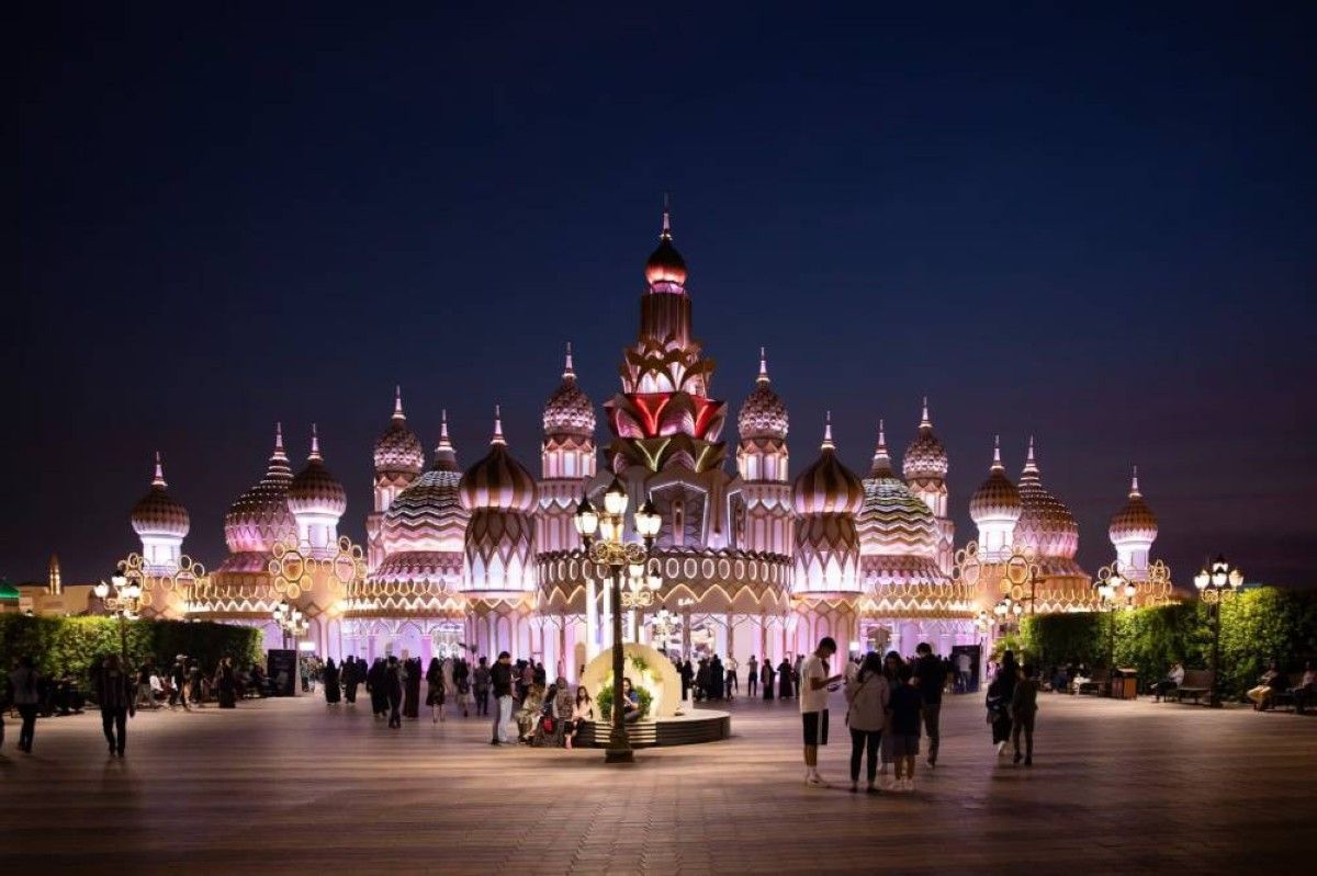 القرية العالمية تبدأ استقبال طلبات المقاهي والمطاعم لموسمها الـ30