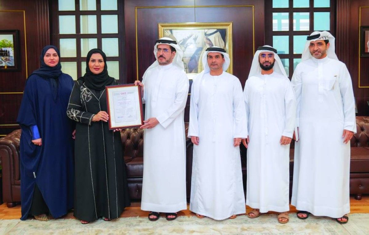 مركز بحوث «كهرباء دبي» ينال اعتماد مركز الإمارات العالمي