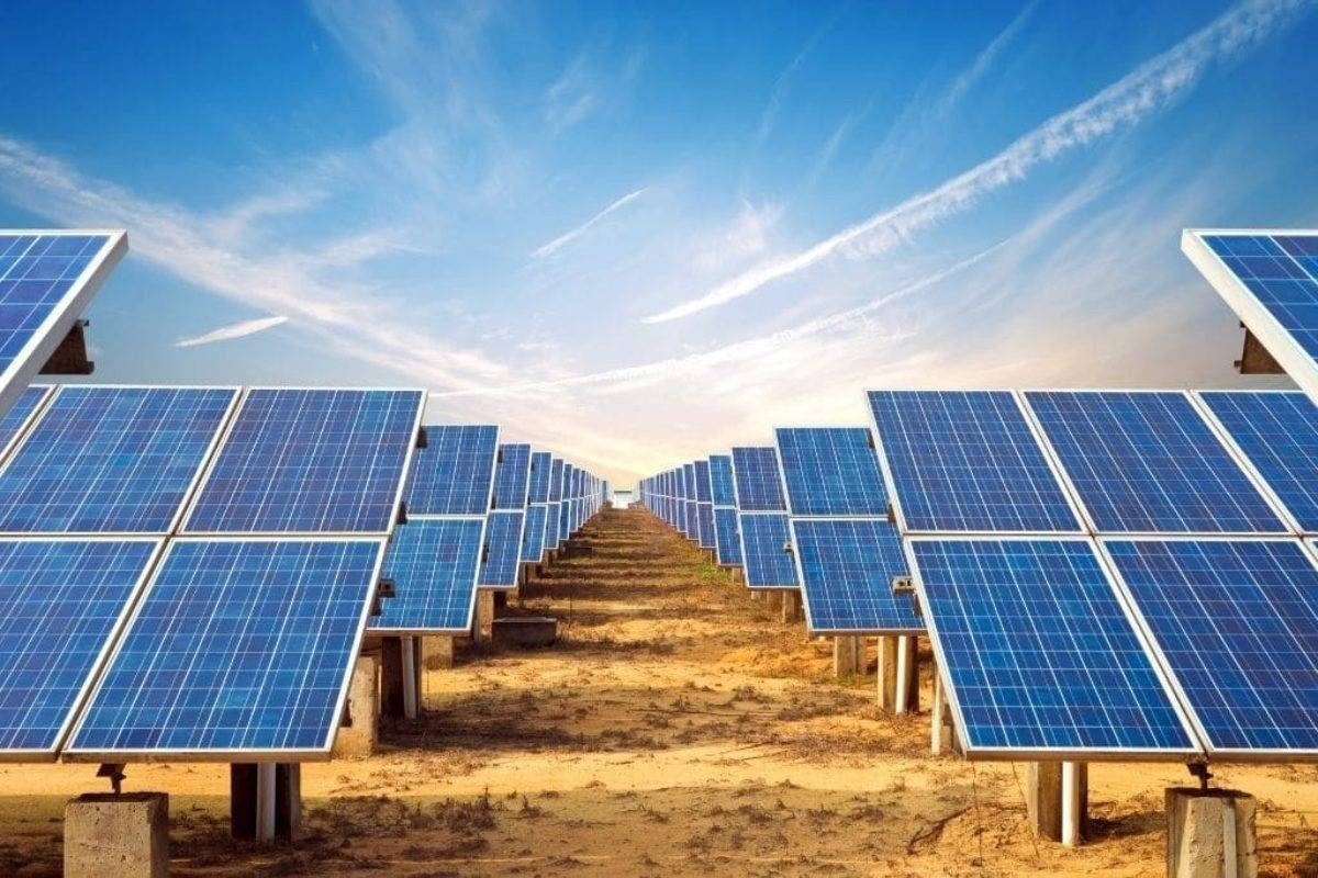 مصر توقع اتفاقية إغلاق مالي لمحطة شمسية مع «سكاتك» النرويجية