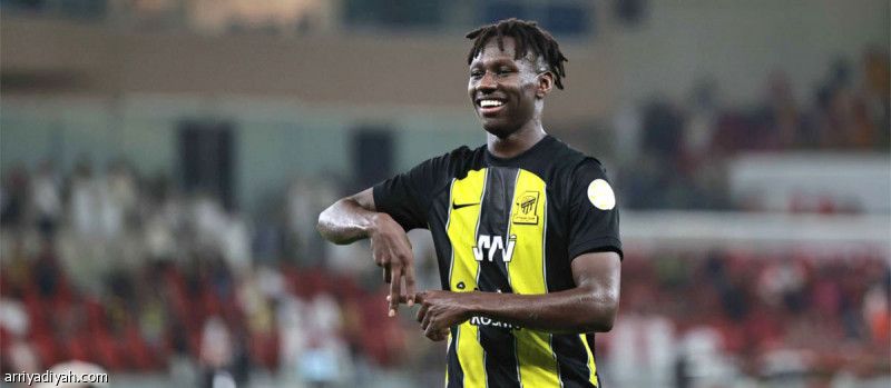 الاتحاد يعلّق عروض الصحفي