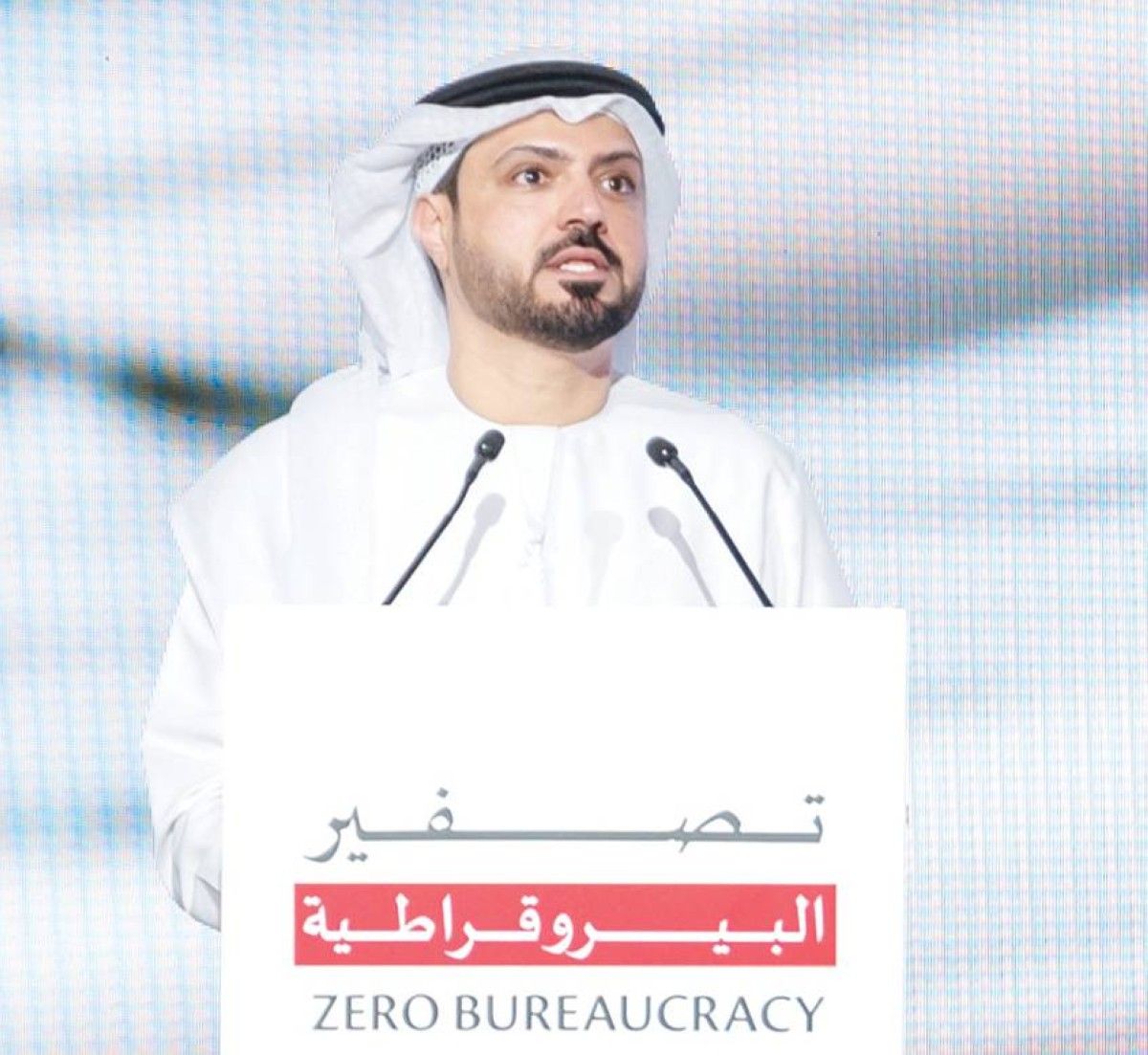 محمد بن راشد: بقيادة محمد بن زايد الإمارات ترسي منظومة عالمية رائدة في العمل الحكومي