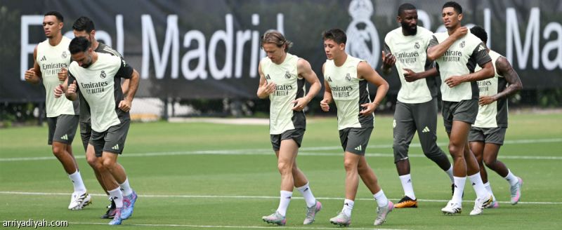 أمام الريال.. الهلال يحلم بالضربة الأولى