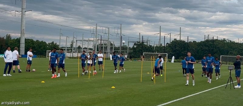 ساعتان تعيدان الهلال إلى التحضيرات