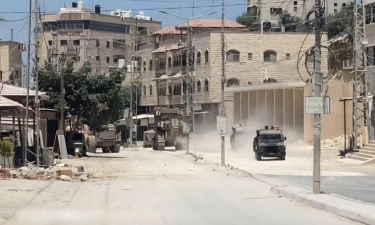 الاحتلال يستولي على 15 منزلا ويحولها لثكنات عسكرية جنوب جنين