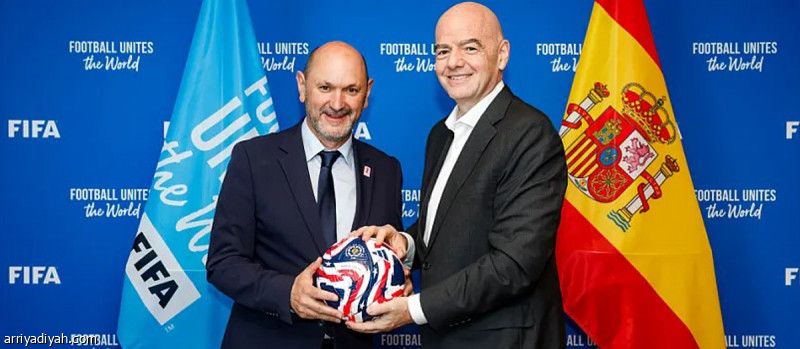 إنفانتينو: ننتظر مونديالا استثنائيا في 2030