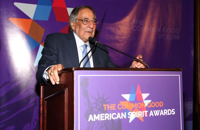 رئيس المخابرات الأمريكية الأسبق: الولايات المتحدة ستغرق إذا ضربت إيران