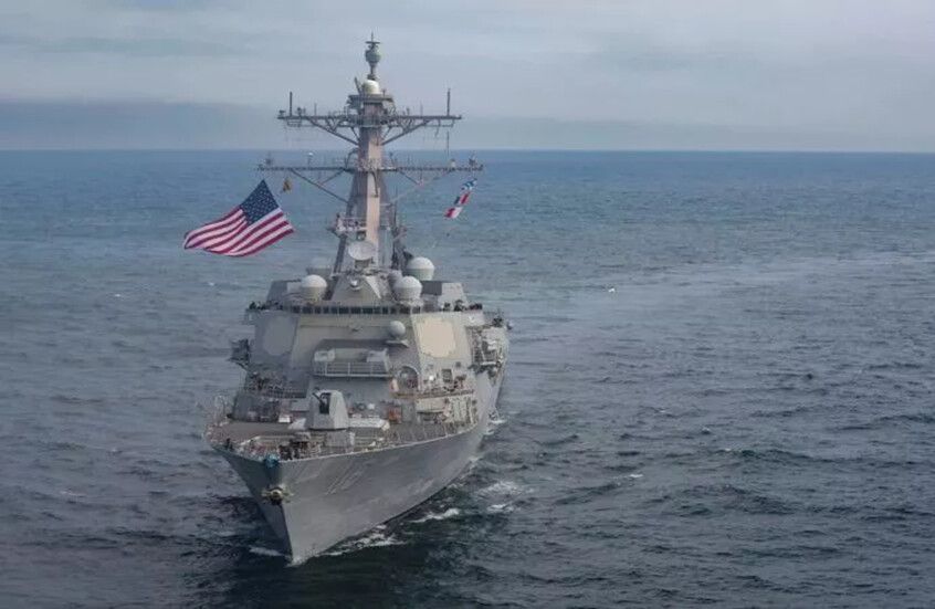 واشنطن تعزز وجودها العسكري في البحر المتوسط بخمس مدمرات صاروخية