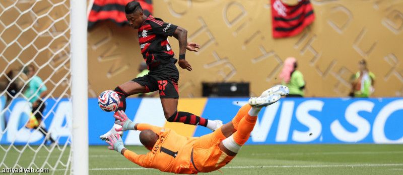 فلامينجو يسقط تشيلسي بثلاثية