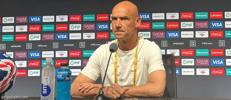 ليتش: الهلال صعب.. ونحن أقل المرشحين