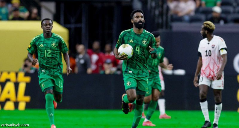 عصر الإثنين.. الأخضر يطير إلى سان دييجو