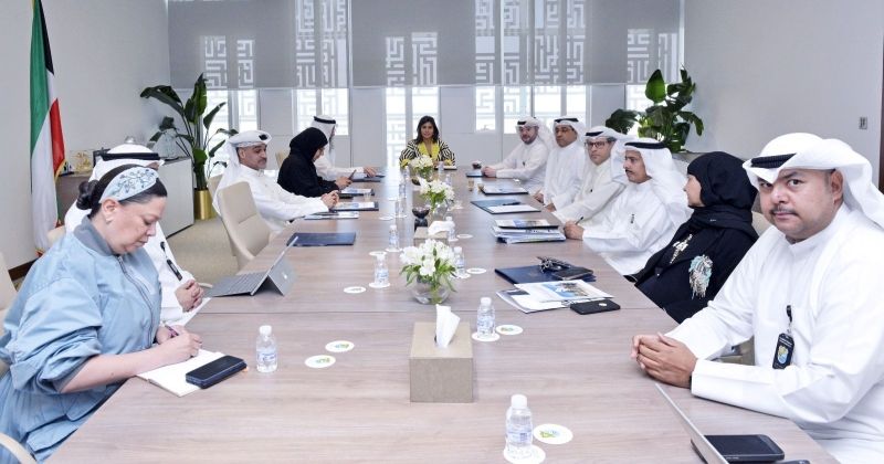 الإدارة الجامعية تطلع على استعدادات خطط الطوارئ