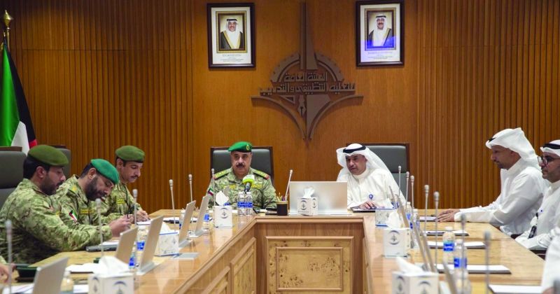 «الحرس» بحث و«التطبيقي» توسيع الدورات التخصصية لمنتسبيه