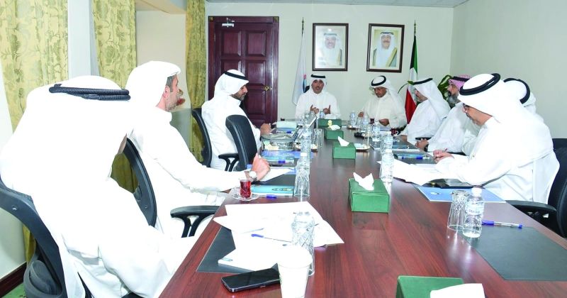 «لجنة التخضير» تبحث تحسين البنية الخضراء في المناطق السكنية