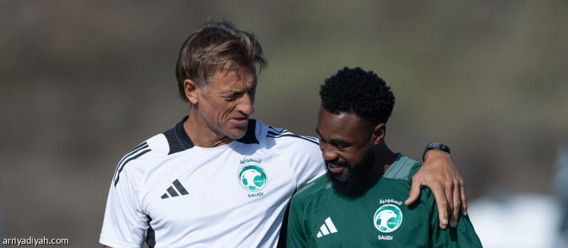 آل سعد يدخل التدريبات.. ورينارد يقسم اللاعبين