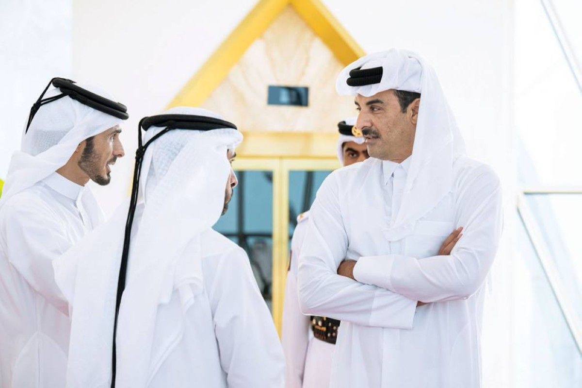 رئيس الدولة وأمير قطر: الحوار والحلول الدبلوماسية السبيل الوحيد لتجاوز أزمات المنطقة والعالم