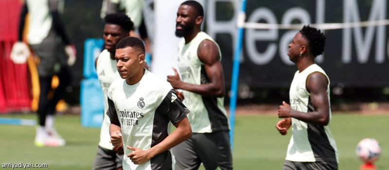 مبابي يتعافى.. ويدعم الريال