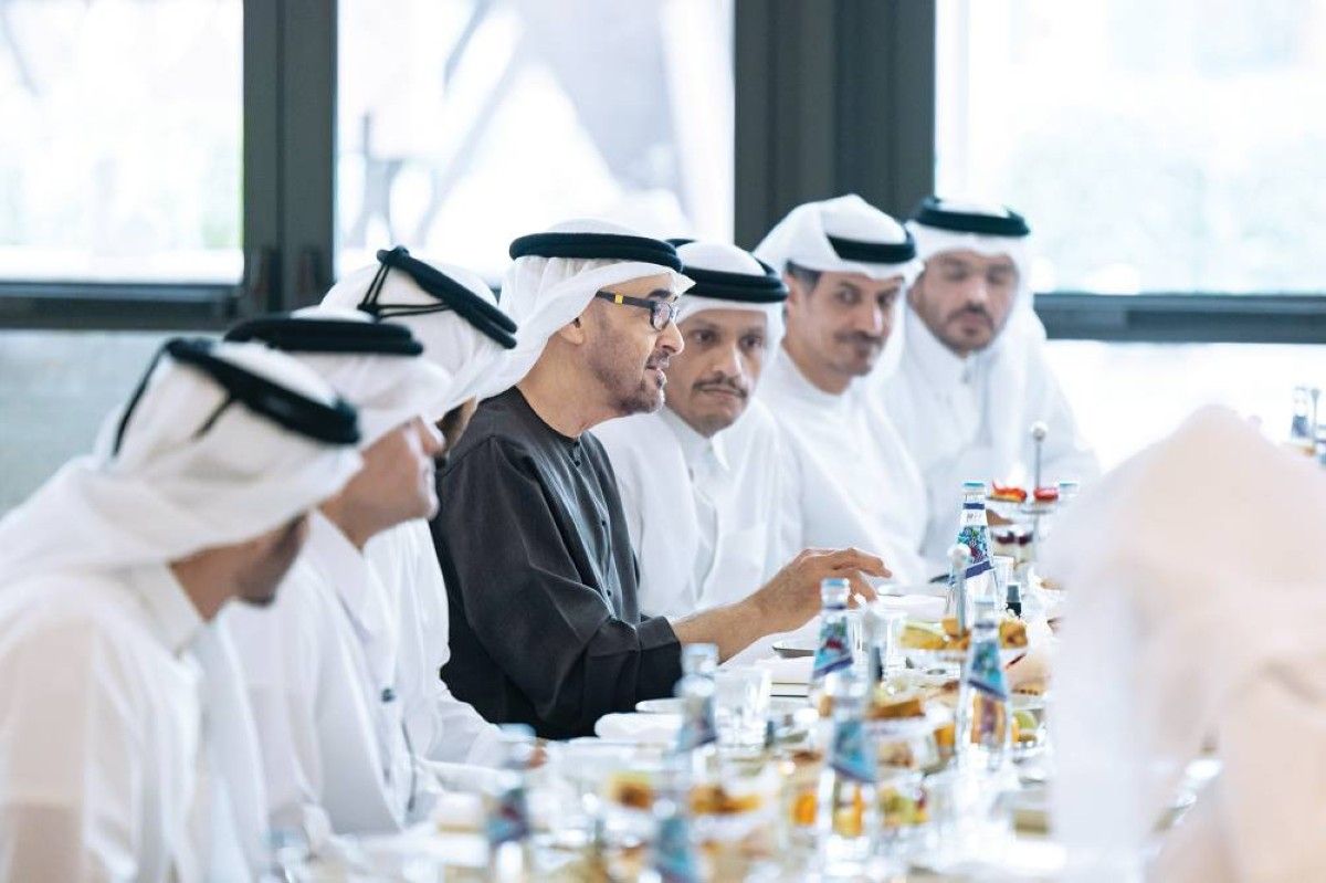 رئيس الدولة وأمير قطر: الحوار والحلول الدبلوماسية السبيل الوحيد لتجاوز أزمات المنطقة والعالم