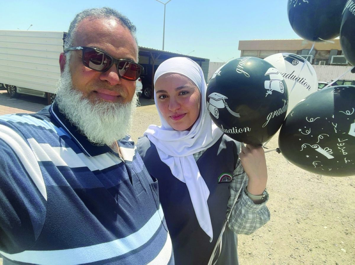 «الراي» تشارك متفوقي الثانوية فرحتهم