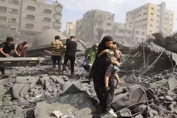 قصف جديد يستهدف خيام نازحين غرب خان يونس