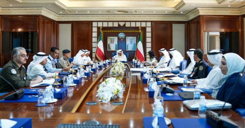 رئيس مجلس الوزراء يترأس اجتماعا لبحث ملفات خاصة بمنظومة البنية التحتية والنقل في البلاد