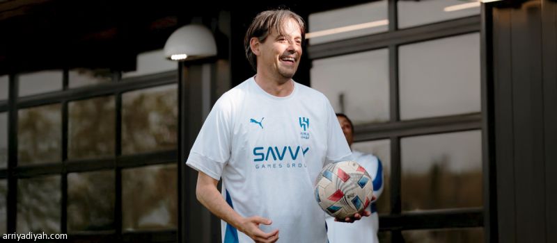 إنزاجي يجرب ثلاثية الدفاع.. ويفاضل بين نيفيز ولاجامي