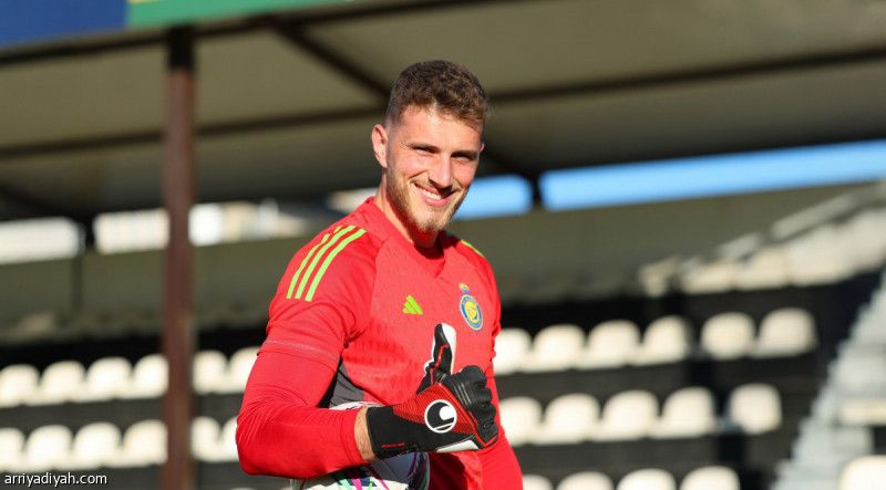 النصر يدرس إعارة بينتو