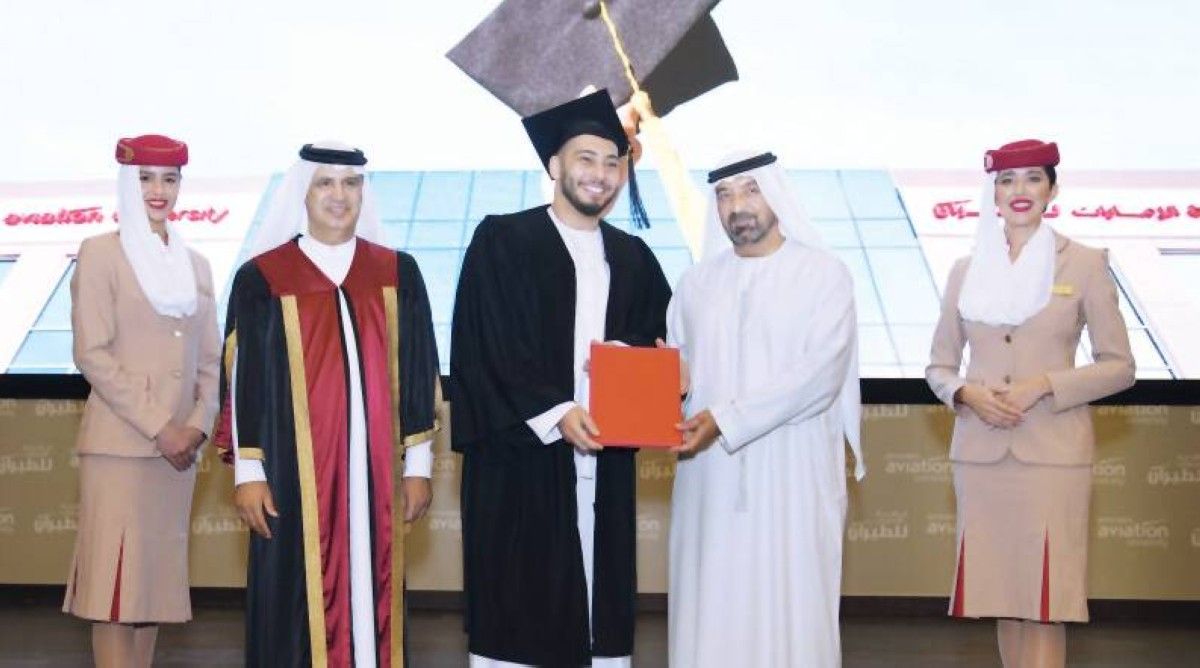 أحمد بن سعيد: جامعة الإمارات للطيران تواصل دورها المحوري بدعم التنمية
