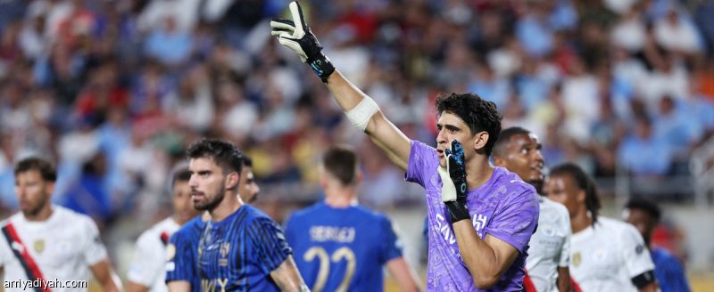 بونو الأفضل وإيدرسون أسوأ نجوم سيتي