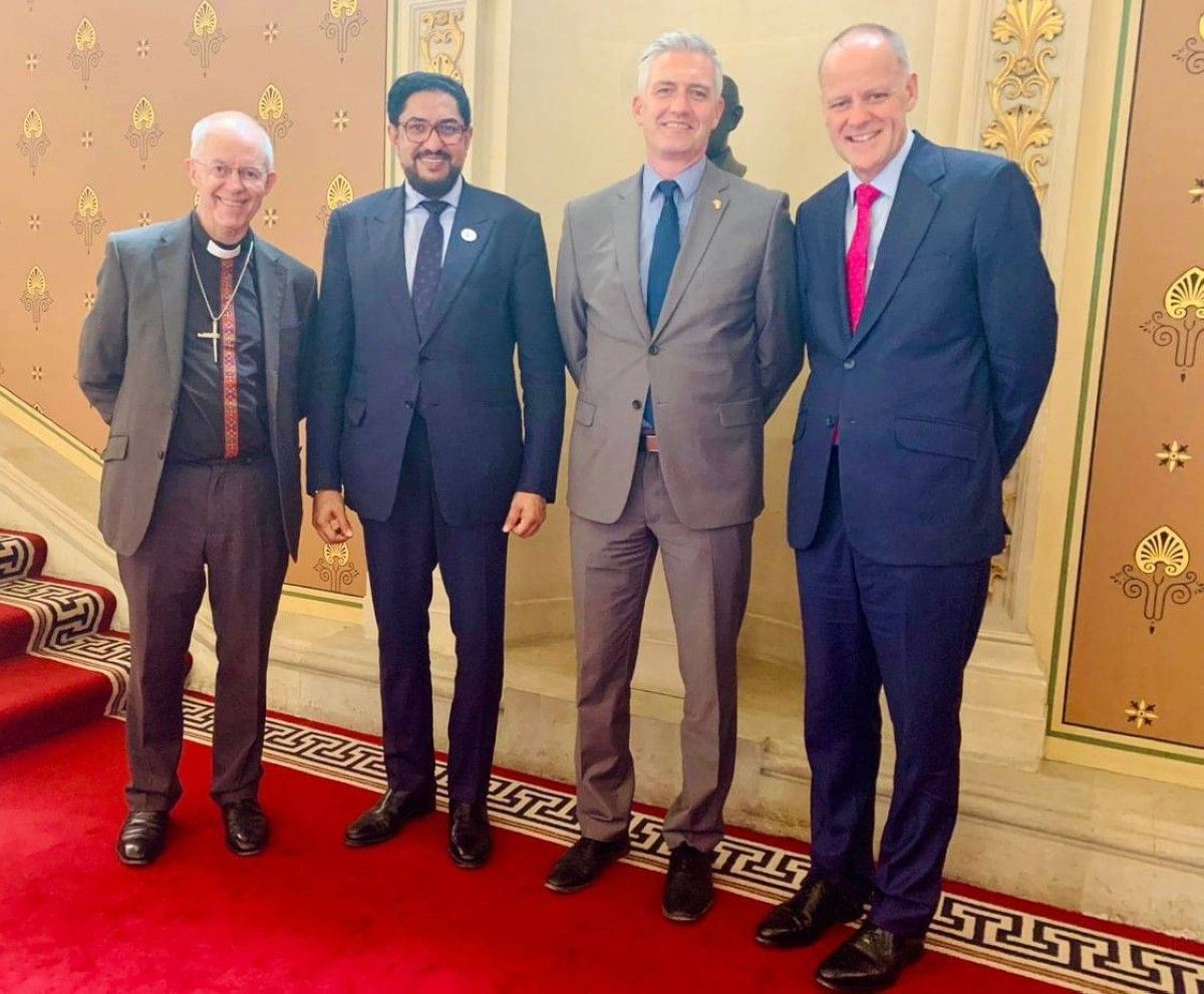 مبعوث بريطانيا يشيد بدور الإمارات في تعزيز حوار الأديان والثقافات