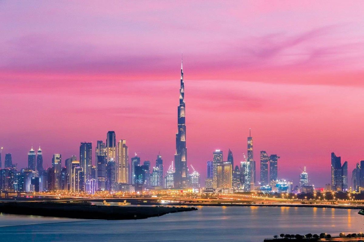 دبي تلمع في عيون المستثمرين.. والإمارات تجذب عمالقة لندن
