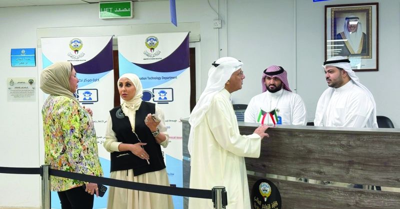 الجلال يتابع التسجيل بالبعثات الخارجية في مقر «وجهني»