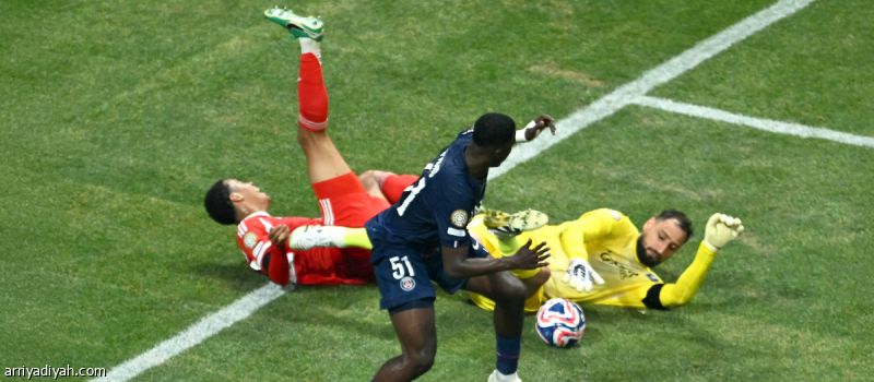 دوناروما يكسر كاحل موسيالا