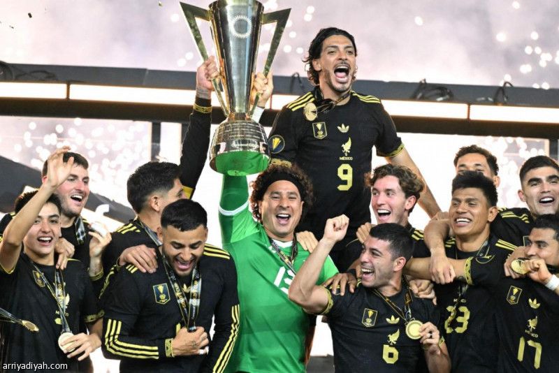 المكسيك تتوج بلقب الكأس الذهبية