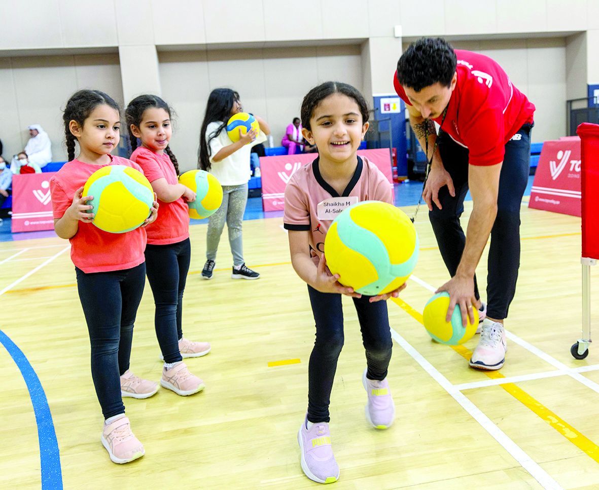 مؤسسة قطر تحتفي باليوم العالمي الأول لكرة الطائرة بفعاليات متعددة