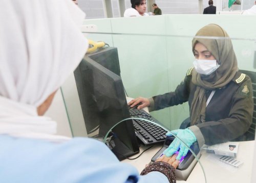 دخلت حيز التنفيذ اليوم .. شروط سعودية جديدة على تأشيرات الزيارة العائلية للمقيمين اليمنيين بالمملكة